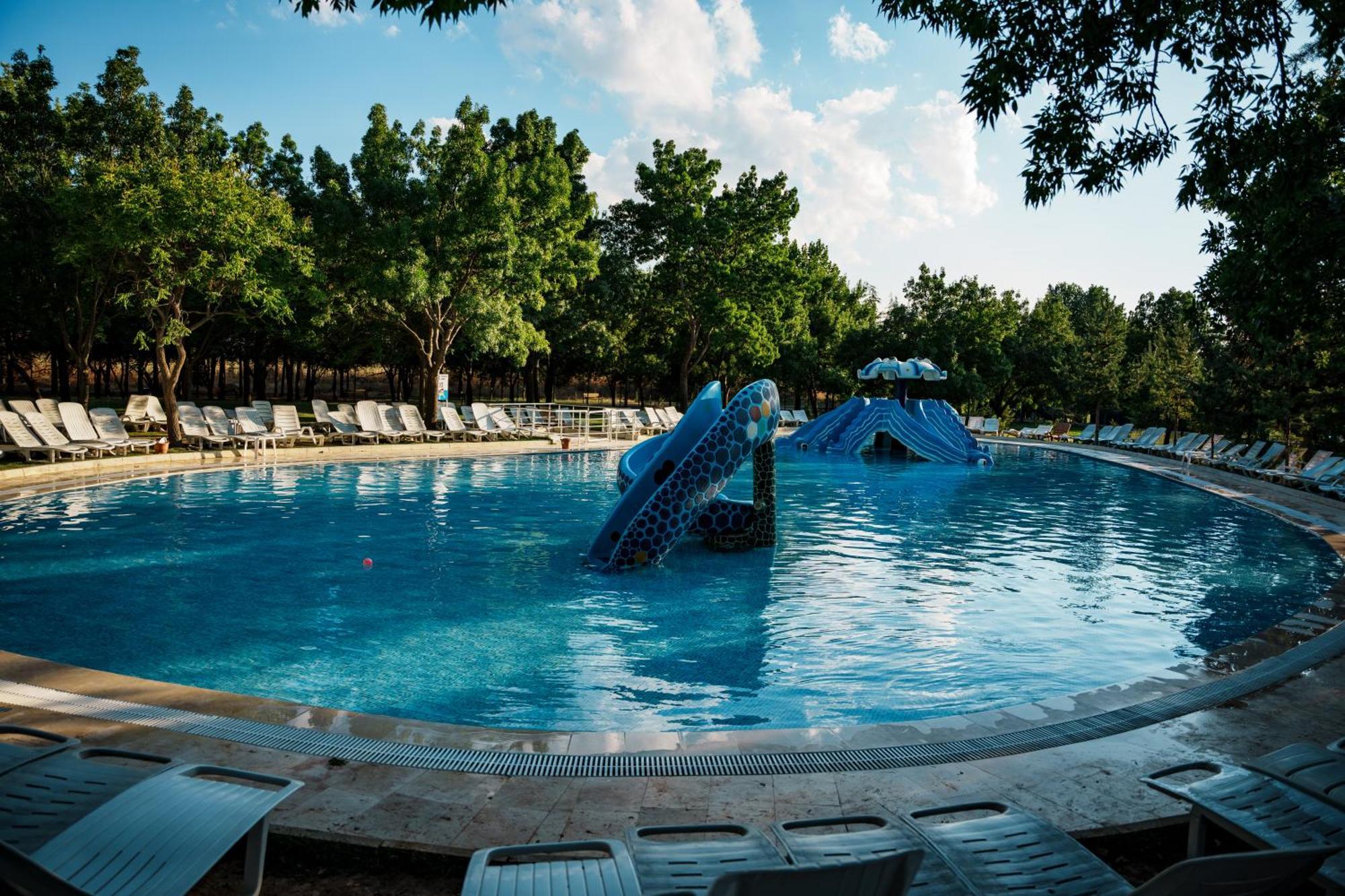 Anadolu Hotels Esenboga Thermal Exterior foto